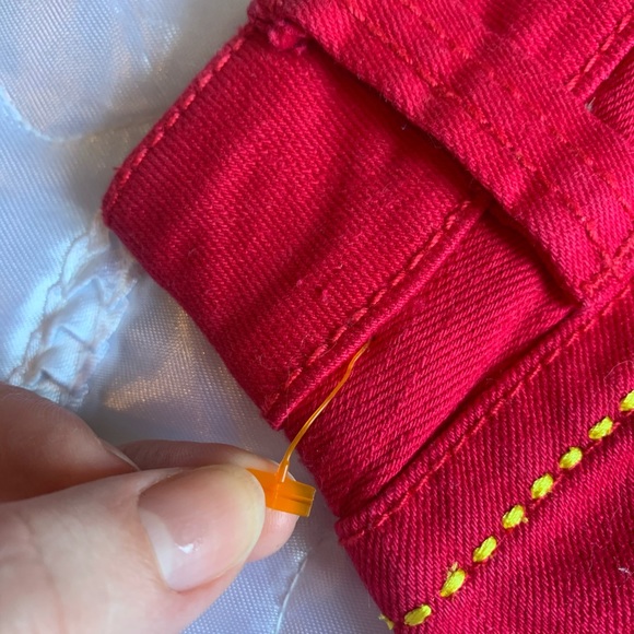 COOGI Vintage Low Rise Red Denim Jean Shorts - Picture 7 of 11